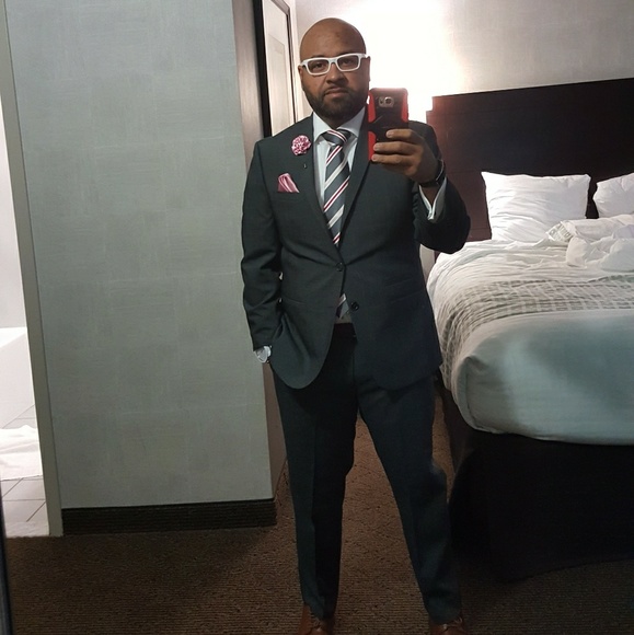 Meet your Posher, Fernando - Picture 3 of 3